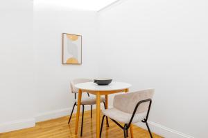 Midtown East 1br w elevator nr transport NYC-1249