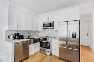 Blueground Midtown gym AC nr Chrysler NYC-1665