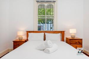 KozyGuru | Ashfield Cozy 4Bed house Great Location