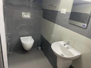 RoyalGiri Apartment near Rajagiri Hospital