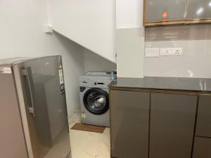 RoyalGiri Apartment near Rajagiri Hospital