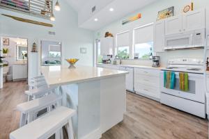 Tiki Beach - Big Pine Key