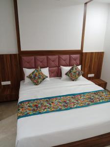 Taj Comfort Inn