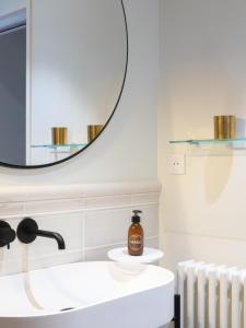 B&B / Chambres d'hotes Chateau Grand Corbin : photos des chambres