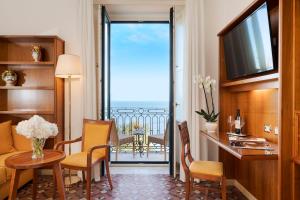 Superior Double or Twin Room with Sea View room in Hotel Villa Schuler