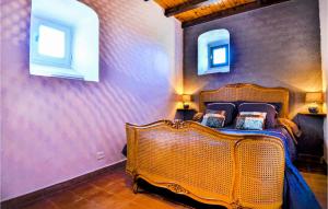 Maisons de vacances Stunning Home In St Privat Des Vieux : photos des chambres