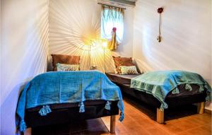 Maisons de vacances Stunning Home In St Privat Des Vieux : photos des chambres