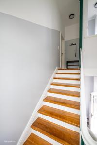 6 Zimmer 130 m2 Wundervoll sanierte Wohnung zentral ruhig hochwertig