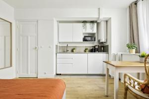 Luxury suite near Eiffel Tower