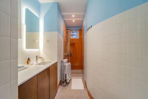 Chic NEW IvoLola Studio YU modern design gem