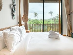 4Bedroom Umah Jeng Alessia Villa - Pererenan by SooBali - 4hvězdičkové hotely ve městě Munggu