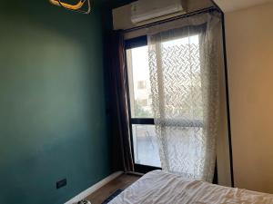 A Modern cozy 2 bedroom condo