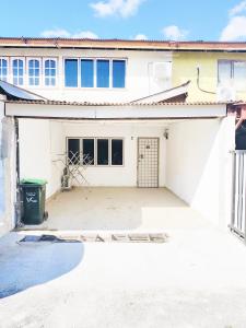 NS Homestay family dae kangar