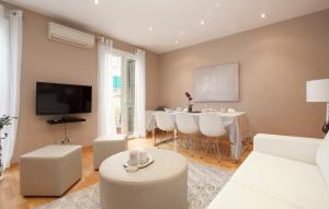 Gran Via modern and bright 3BD with terrace