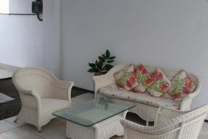 Casa llena de vida con patio y terraza