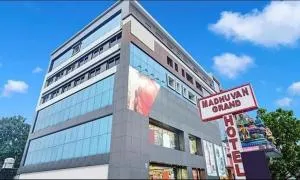 HoTEL MADHUVAN GRAND - Gannavaram