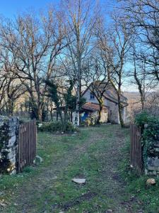 Maisons de vacances Charming detached house in beautiful Calvignac : photos des chambres