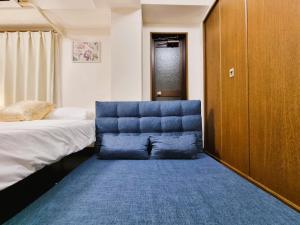 大国町駅徒歩3分 なんば駅1駅 最大6名 ロイヤル907