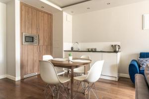 Urban Chic - One Bedroom Apartment - Luxury Warsaw Stays&Wronia118