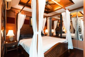 Luxurious Oceanview Living in Phuket