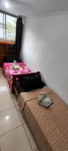 QUARTO COMPARTILHADO a 9 MINUTOS DO AEROPORTO GRU CECAP - Cumbica