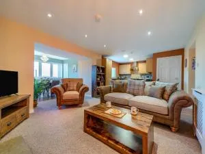 2 Bed in Falkirk 95833 - Haggs