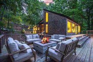 Dream Retreat with Hot Tub, FirePit, Grill and only 15 min to Downtown Chattanooga - Hixson