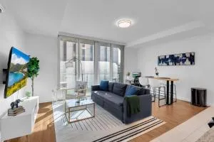 Sleek 1BR Near BOKCenter-Gym,Lounge, Balcony, PetOK - Tulsa