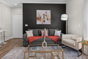 Stylish 2BR - Scottsdale, Pet-friendly, Sunrise Peak