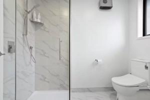 Auckland Peninsula Stunner