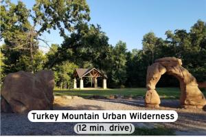 Modish 1BR - BOK, Near Blue Dome, Pets Allowed