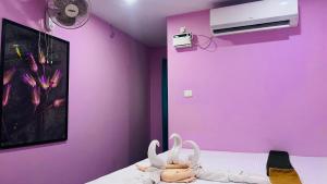 skyway Rooms near Indira Gandhi statue 3km rock beach 4km jipmer hospital