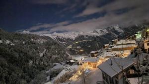 Charming 6 bed chalet in 4 Valleés