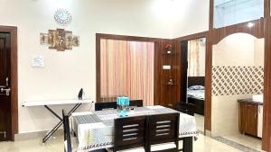 2BHK Entire Home in Rishikesh Whispering Bird