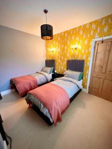 2 bedroom Hidden Gem in Stamford with parking