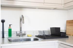 1Bed Gem, Quick Access to Windsor, Central London