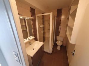 Le Drapeau : Apt 2 Personnes, 1 ch, avec Balcon