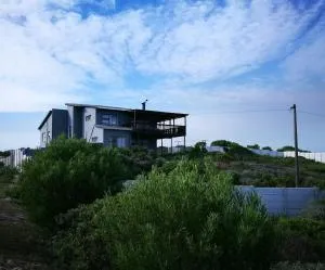 Spacious, comfortable beach house - Pearly Beach