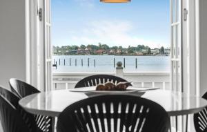 2 Bedroom Stunning Home In Gråsten