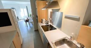 AC - Hypercenter - Luxury & Light