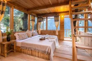 The Picturesque Treehouse - Tāndi