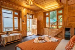 Enchanting Cottage With Valley View By Bastiat Stays - 马恩迪