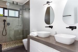 Sunny Bank - Luxury 8 Pax Villa