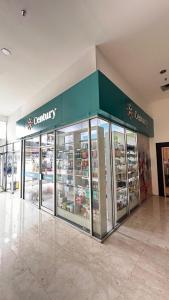 A Comfy And Artsy Apartment