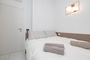 2CO4 - Duomo - Modern Central -