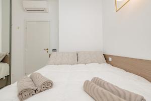 2CO4 - Duomo - Modern Central -