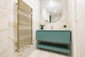 2CO4 - Duomo - Modern Central -