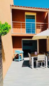 Mazet moderne, vue mer, clim, piscine