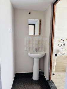 1 BHK Next to the Beautiful Park - 402