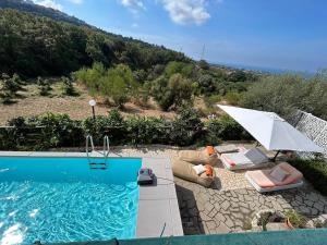 Grande appartamento in casale ristrutturato